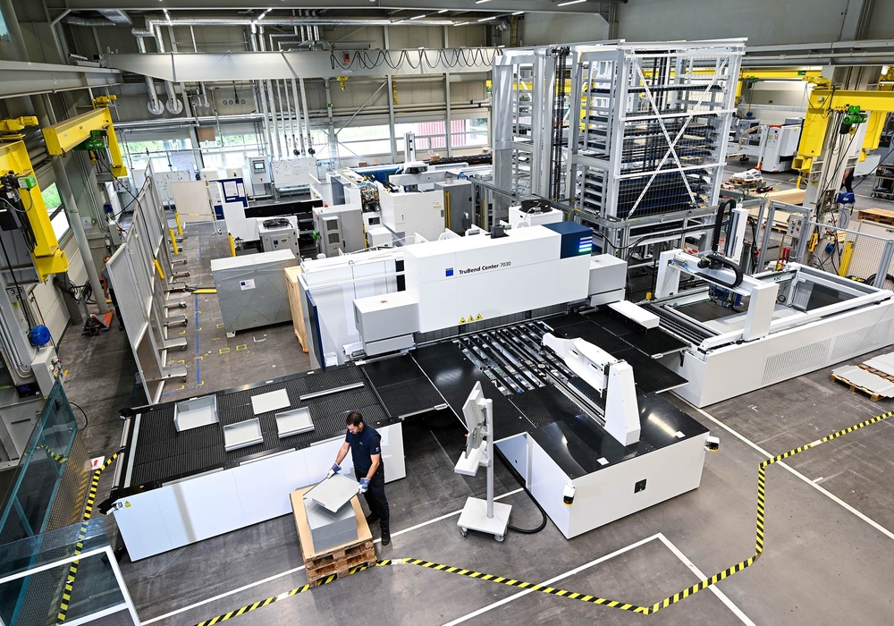 TRUMPF-Interlink-TruBend-7030-1