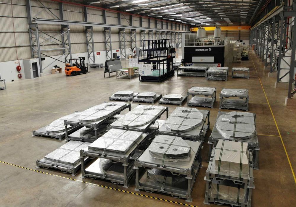 Inside shop floor VM Automotive Berlin