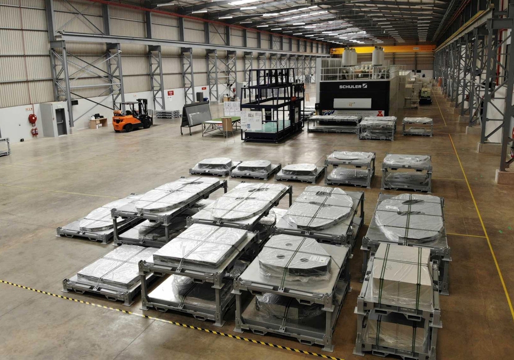 Inside shop floor VM Automotive Berlin