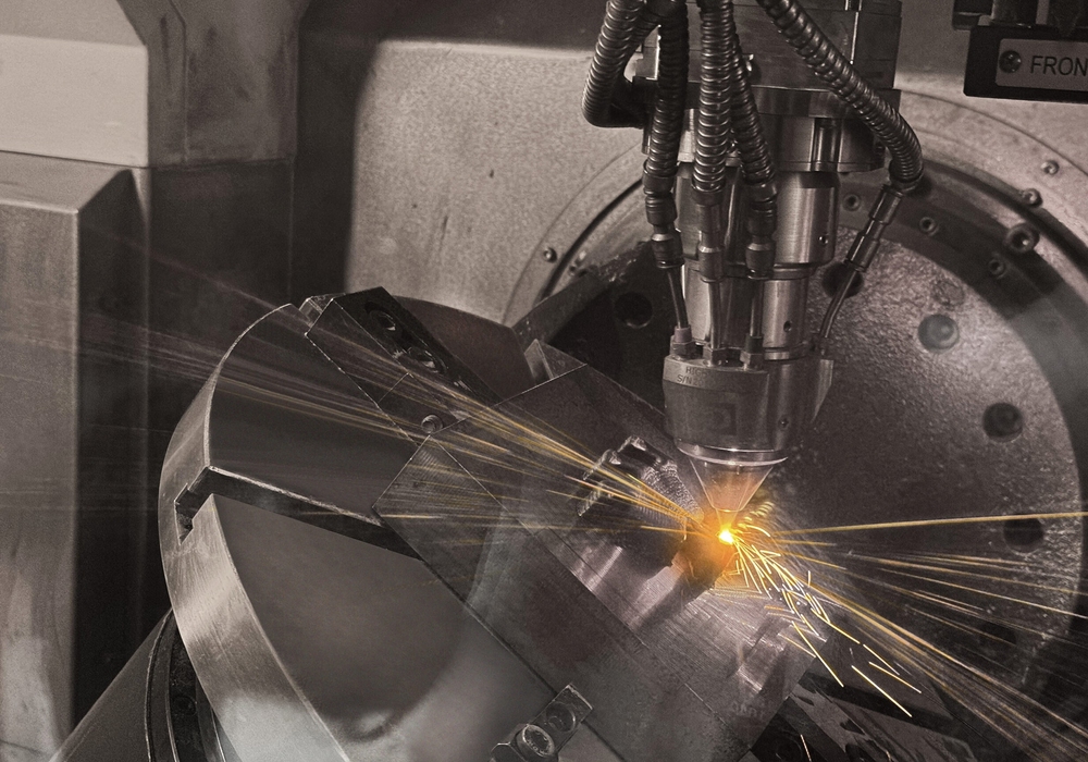 CNC-Makino-New-AML500-Cladding