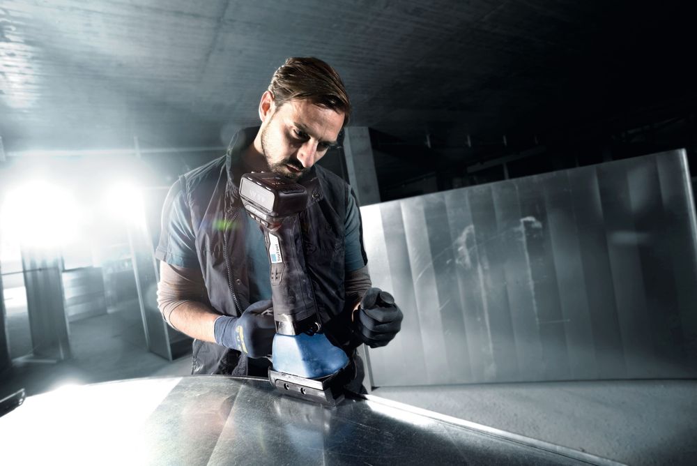 TRUMPF seam lockers operate with an automatic feed so you can achieve consistently high seam quality. Fast with operator comfort in mind.