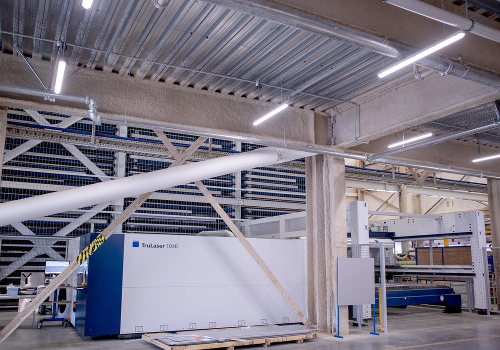 Sheetmetal STOPA and TruLaser 1040 fibre working together